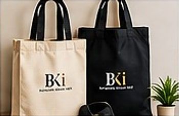 Tote bag kanvas krem dan tote bag hitam berlogo BKi