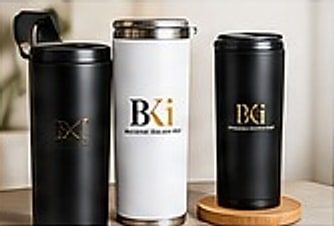 Tumbler stainless hitam dan putih berlogo BKi